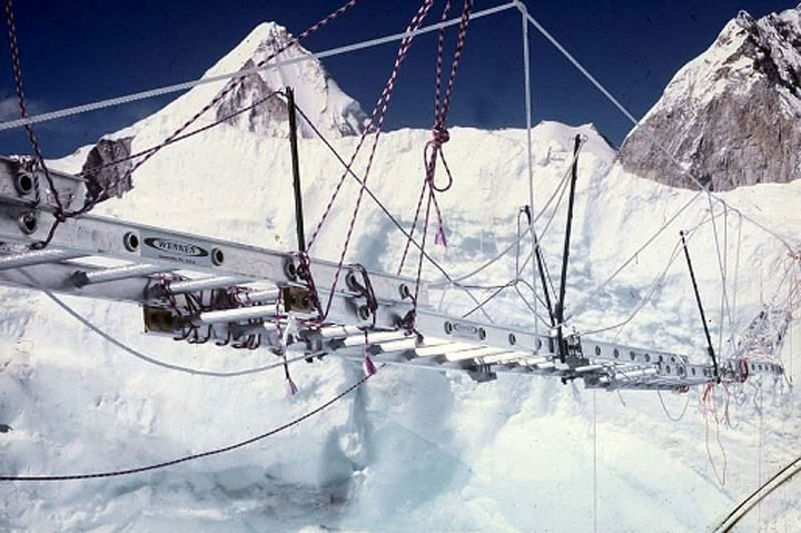 Primera expedición invernal al Monte Everest, 1980. Foto: Krzysztof Wielicki, www.slide.com