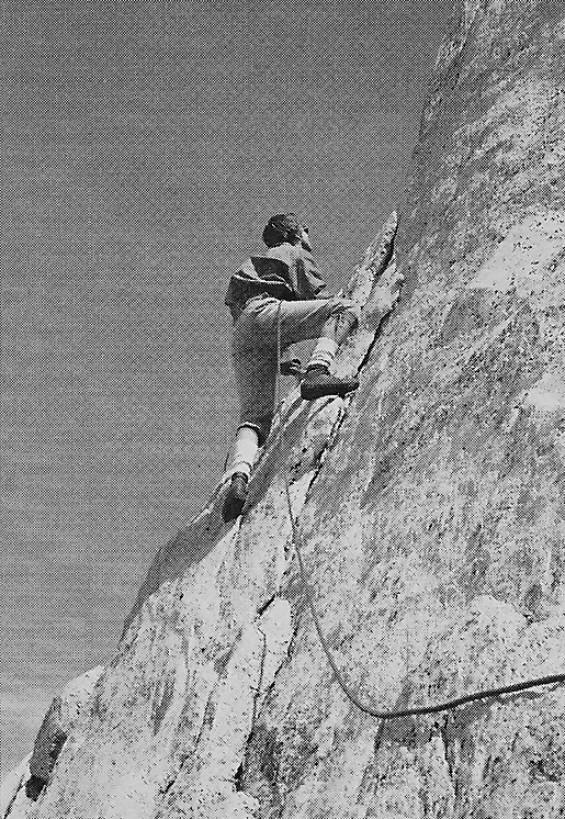 Fonrouge escalando en el Cerro Catedral, Bariloche, Río Negro. Jose Luis Fonrouge, escalador Argentino